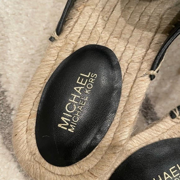 New - Michael Kors mule - Picture 5 of 7